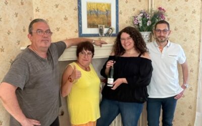 Une famille à la recherche de la bouteille promise